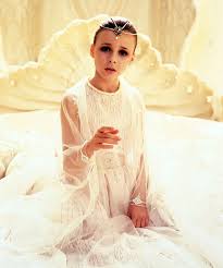 The Neverending Story' Empress Tami Stronach Shares Behind-the-Scenes  Stories From the '80s Fantasy Film