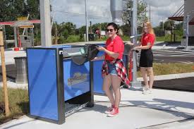 10680 colonial blvd, fort myers, fl 33913. Car Wash Is Lightning Fast Venice Gondolier Sun Yoursun Com