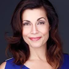 Bernadette Slowey is an Entrepreneur, Filmmaker, Coach, Speaker and Writer  /Ep2569