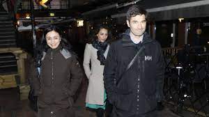 «selvfølgelig vil jeg det!» da han spurte om jeg ville gifte meg med ham, sier hadia tajik til vg, som først omtalte saken. Hadia Tajik Kristian Skard Tajik Og Skard Har Kjopt Bolig For 10 Millioner Kroner