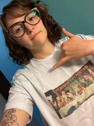 dear corp members in camp let's show off our carnival outfit the person  with the highest likes and reply gets a 1k data 💃💃💃