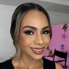 Chic Make Up By Sully...