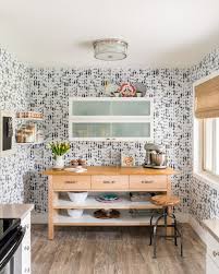 Spesso però tutto questo non è sufficiente, o forse, non abbastanza. 12 Carte Da Parati Per Rallegrare Una Cucina Bianca