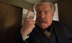 É assim que eu imagino o Duque Perrington : r/throneofglassseries