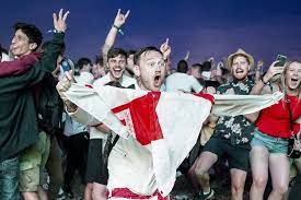 Which football fans are better.americans vs english fans?!original video: World Cup 2018 What Are England Fans Singing Bbc News