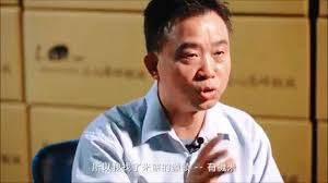 快醒醒，英雄。 距游戏首次公布的八年后， 《赛博朋克2077》终于正式和大家见面了。 进入夜之城的钥匙现在就握在你的手中。 是时候偷一波装备，寻一些刺激或是来一两场超梦体验了! Nkxfyy018wwmpm
