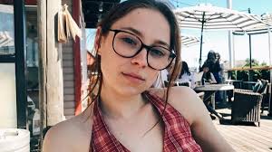 Mina Sundwall Age Height And Bio Of The Lost In Space Actress Networth Height Salary Mina sundwall made her debut television appearance in 2012 when she was cast as kathy in the documentary series 'celebrity ghost stories'. mina sundwall age height and bio of