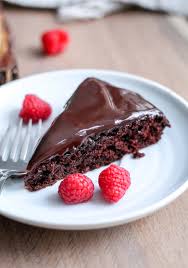 Single Layer Chocolate Cake With Chocolate Ganache
