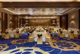 Hotel facilities include a rooftop infinity pool, business centre, an executive lounge, gymnasium and spa. Holiday Inn Andheri East Mumbai Banquet Hall Menu Price Reviews Check Availability