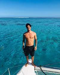 Gabriel medina's top pictures has more than one million likes. G Medina On Instagram Medina Surfer Male Models