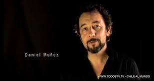 El actor daniel muñoz, por su parte, viajaba en otro auto por lo cual está ileso. Chile Al Mundo Daniel Munoz Actor Chileno Daniel Facebook