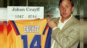 He started his career with ajax amsterdam and led them to 4 european. Fussballidol Johan Cruyff Stirbt Im Alter Von 68 Jahren Euronews