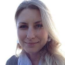 Vivian Weiss's Instagram, Twitter & Facebook