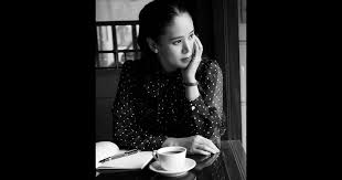 手嶌 葵 | 浜辺美波×目黒蓮W主演「ほどなく、お別れです」主題歌 ...