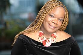 Sandra Deshields's Instagram, Twitter & Facebook