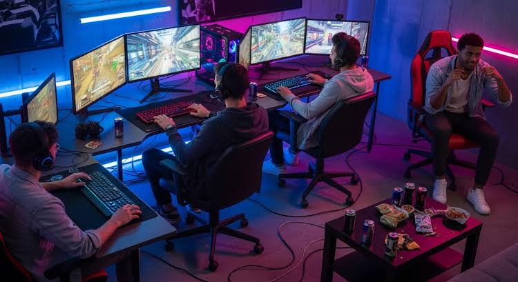 The World of Gaming: A Journey Through Innovation, Culture, and Technology  - PowerPlay Gaming