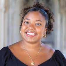 Hi guys! My name is Jocelyn Reyes💙, class of 2025, and I am excited to  take over the @DiscoverDuke account today🤩! I am majoring in Evolutionary  Anthropology and Biology🧠 and minoring in