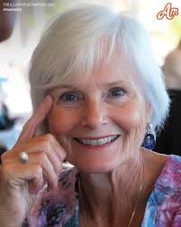 MY DAUGHTER-IN-LAW TOLD ME I'M TOO OLD TO WEAR THE SAPPHIRE EARRINGS I  INHERITED FROM MY MOM, SAYING I LOOK VULGAR She actually said they make me  look vulgar! Those earrings mean