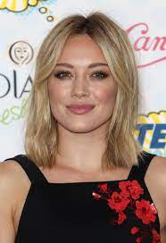 Celeb Hairstyles To Steal Layered Hair More Hillary Duff Hair Celebrity Bobs Hairstyles Celebrity Bobs