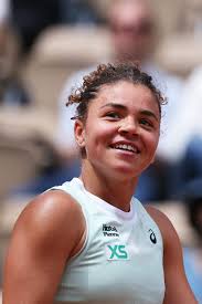 She beat Russian Elina Avanesyan 4-6, 6-0, 6-1 Jasmine Paolini reaches her  MAIDEN Major quarter-final. Congratulations Madame 🎊 👏 💐 🥳 Next Elena  Rybakina