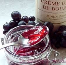 Gelee De Raisin A La Creme De Cassis La Recette Facile Gelee De Raisin Recette Gelee Confiture