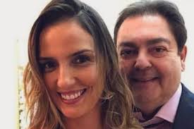Faustão anunciou saída da emissora em janeiro. Mulher Do Faustao Celebra 42 Anos Com Balada Lotada De Famosos
