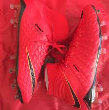Available in soft, artificial and firm ground in mens & junior sizes. Nike Hypervenom Phantom Iii Df Fire Pack Boots Revealed Footy Headlines
