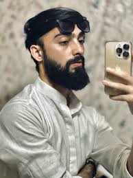 No Dark circles< Adhure khwabon ka qabristan hai ye #yaha qisse dafnaye hai  mene apne daur e hayat ke.