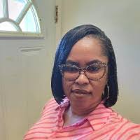 Shelly Jonas's Instagram, Twitter & Facebook