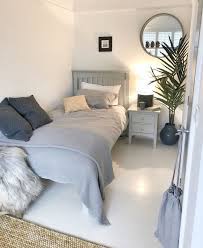 Most Up To Date Screen Single Bedroom Ideas Thoughts Small Guest Bedroom Small Apartment Bedrooms Small Bedroom Decor