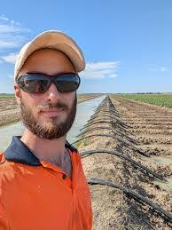 Fran Kipper's Instagram, Twitter & Facebook