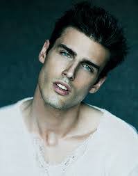 Alexander Schiffer's Instagram, Twitter & Facebook