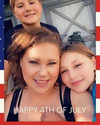 Brooke Osgood's Instagram, Twitter & Facebook