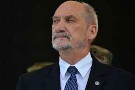 Stankiewicz słodkie foto z moskiewskiego prosektorium z ciałem ofiary katastrofy smoleńskiej. Za Blokada Emisji Filmu Stankiewicz O Katastrofie Smolenskiej Stoi Antoni Macierewicz Blog Salon24 News