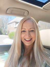 Rumors about haircuts and online attention