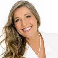 Tracy Lenahan's Instagram, Twitter & Facebook