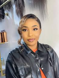 Reel by Elisa Bloom Beauty 🌸 (@elisabloombeauty) · December 7, 2025