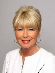 4 bed Saginaw home for sale: 4 N Center Woods, Saginaw, MI 48638