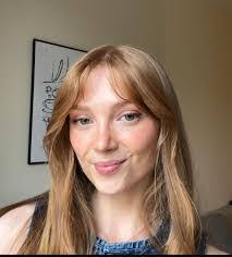 Alice Florence's Instagram, Twitter & Facebook