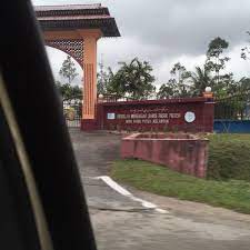 Kalau tidak salah ingatan saya, zainum terus belajar di sekolah menengah kamil. Sekolah Menengah Sains Pasir Puteh 32 Visitors