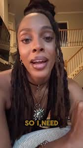 music cures my anxiety. acoustic vibes of “Woke” from my album, All Blue.  🛸 Keys: Devin Johnson Guitar: Eric Potapenko