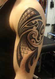 Tribal Tattoo Fur Manner Am Oberarm Samoanische Tattoos Oberarm Tattoo Stammestattoo Designs