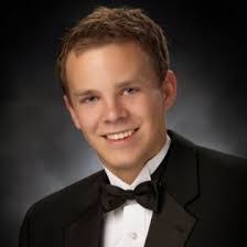 Taylor Farnham's Instagram, Twitter & Facebook