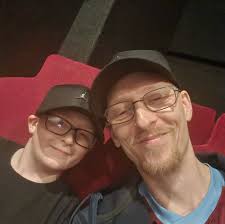 This hits hard!! Apparel Weapons NutellaHazelnut Inventory: 142/150 !I  Resources Stats Tutorials 1 0/0 Q בססכם SHD 6582 30 05 11 30 SHDLEVEL LEVEL  6582 華 O 12 Gear 19 * (Signature]DMG