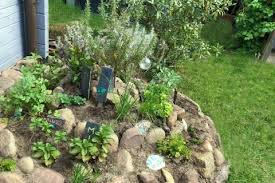 Steingarten Anlegen Ideen Zum Gestalten In 2020 Steingarten Anlegen Steingarten Garten Pflanzen