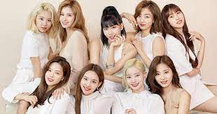 After debuting in japan in 2017, twice peaked at 3rd spot on top artist. All 9 Members Of Twice Have Been Nominated For Tc Candler S 100 Most Beautiful Faces Koreaboo