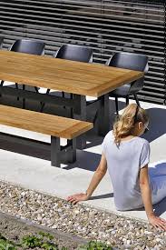 Sie widerstehen auch wechselhaftem wetter und sind mit nur etwa 10 kg sehr leicht. Hartman Sophie Yasmani Set Tisch Bank 240 Cm Vintage Teak Aluminium Carbon Black Talaso Gartenmobel Outlet Online Shop