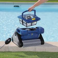 Crise sanitaire oblige, vos vacances à l'autre bout du monde sont tombées à l'eau. Robot Electrique De Piscine Robot De Piscine Piscine Robot Piscine Electrique