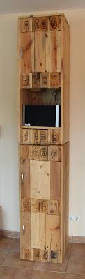 Basteln Nahen Werkeln Und Mehr Wohnwand Aus Europaletten Teil 3 Der Hochschrank Europalette Mobel Aus Paletten Wohnen