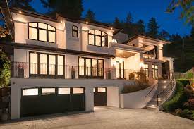 3485 Mathers Avenue West Vancouver Magnificent 6000 Sq Ft Contemporary Villa With Panoramic Ocean Views Offe Luxury Real Estate West Vancouver House Styles